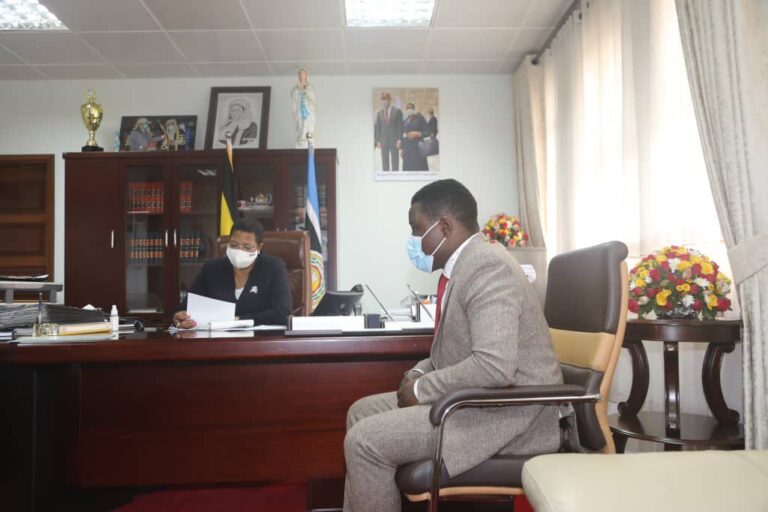 ‘I AM SORRY MADAM SPEAKER’, MP ZAAKE APOLOGIZES TO D/SPEAKER ANITA AMONG OVER AN INSULTING TWEET