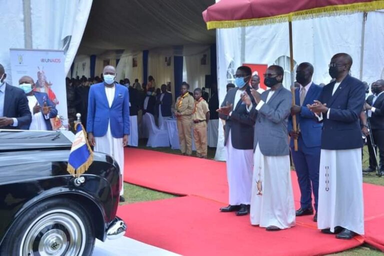 WHAT NO BODY HAS TOLD YOU ABOUT A 7-PEOPLE TEAM BEHIND THE REFURBISHED KABAKA’S ROLLS-ROYCE PHANTOM CAR: WHO IS WHO