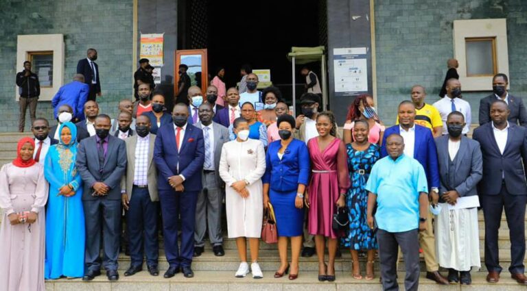 SPEAKER ANITA FIRES BACK AT NUP BOSS OVER PRESIDENTIAL TRANSITION, INJECTS UGX 50M INTO PARLIAMENT JOURNALISTS’ BODY