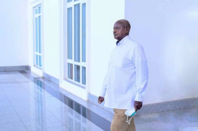 ‘MZEE TOVA KU BALLOT’ LEADERS ORGANISE PRAYER SESSIONS FOR A SICK PRESIDENT MUSEVENI AS MAMA JANET SENDS A THANK YOU MESSAGE